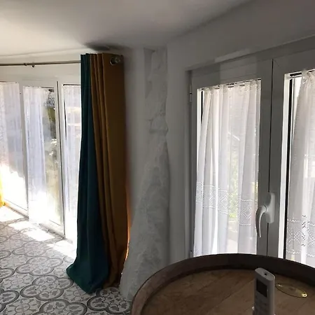 Harrisko Etxea アパート